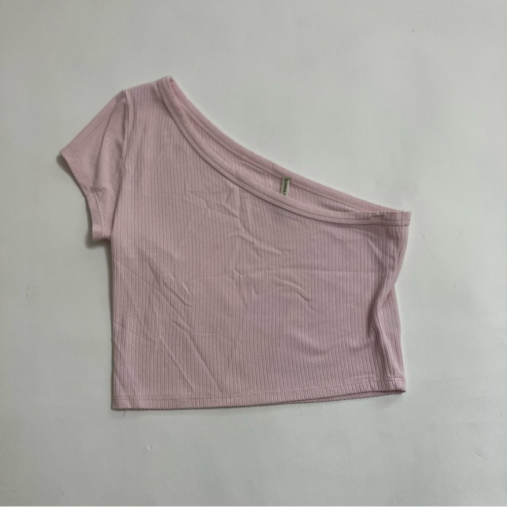 EMMA & SAM one shoulder ribbed crop top